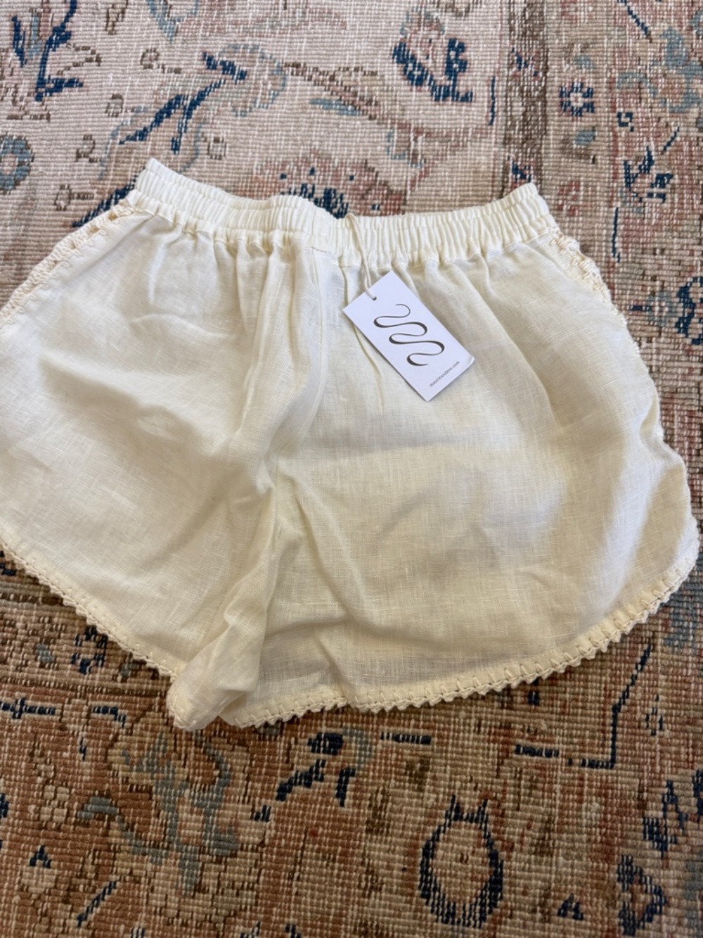Maurie + Eve Ivory Scalloped High-Waist Linen Shorts - Picture 2 of 4